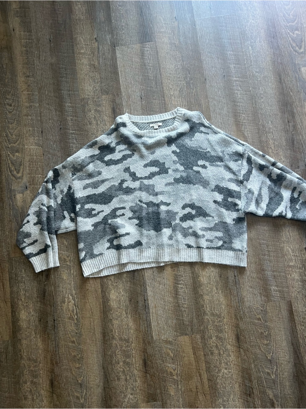 Plus size American Eagle Camo Knit Pullover Sweater - Gray & Light Gray